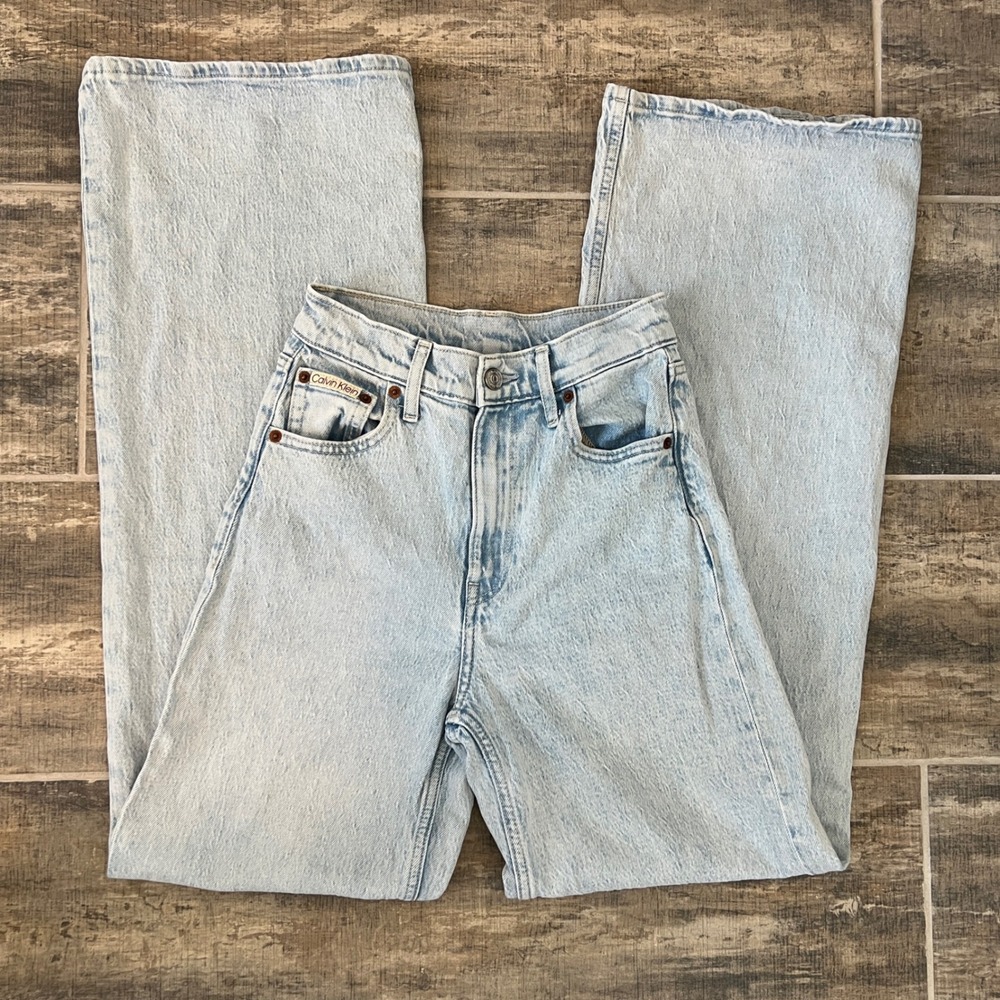 Calvin Klein Ultra-High Wide Leg Jeans Women W24 Light‎ Wash Denim 40W923P